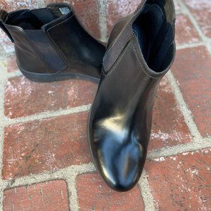 Fit Flop Chelsea boots